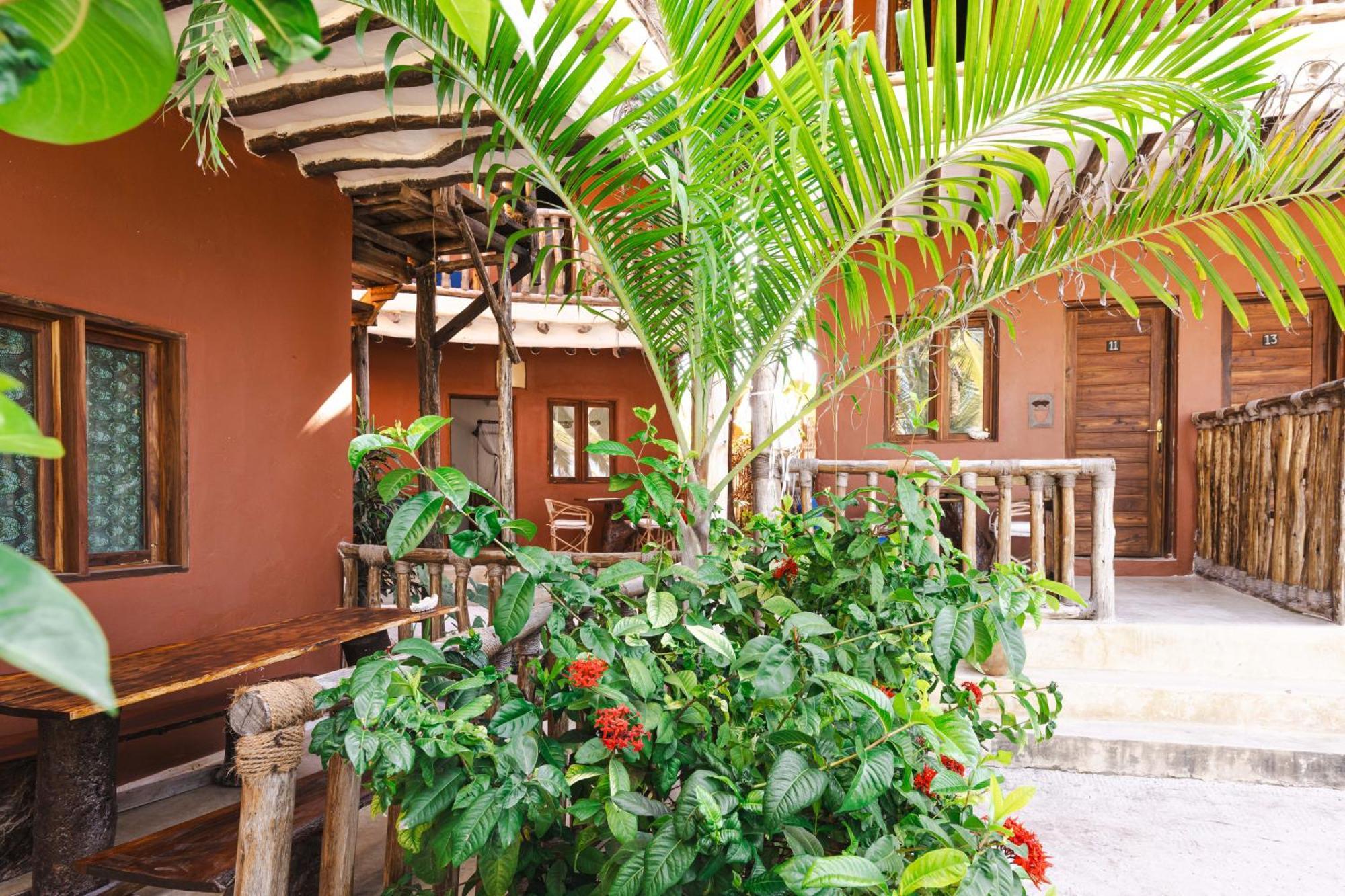 Shanuo Beach Bungalows Michamvi Buitenkant foto